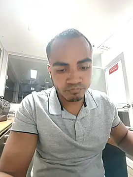 Snapshot of SanChacal5694 chatting on November 2025 10:35:02 PM SanChacal5694 online show from November 2025 10:35:02 PM