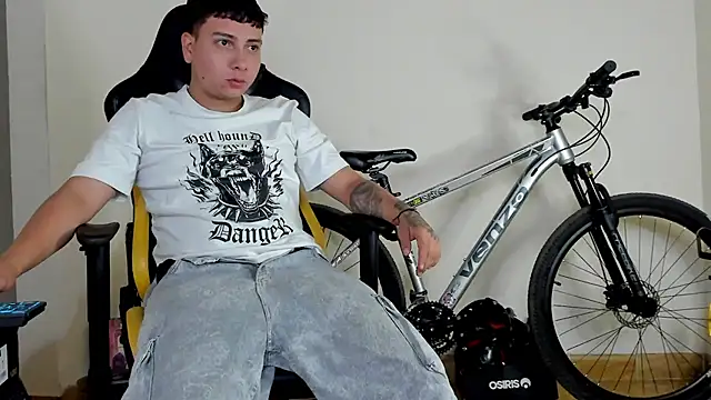 HELLSTAR online show from October 2025 08:17:01 AM