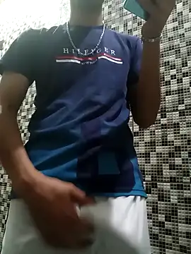 Snapshot of Alejandro260785 chatting on November 2025 10:15:01 PM Alejandro260785 online show from November 2025 10:15:01 PM