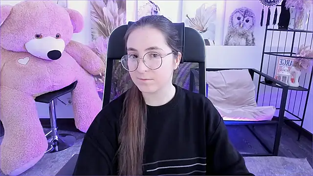 VirtuallVoyant online show from December 2025 07:23:01 AM