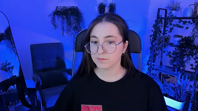 VirtuallVoyant online show from March 2026 05:37:01 PM