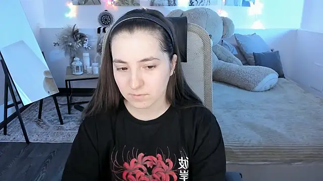 VirtuallVoyant online show from March 2026 01:23:01 AM