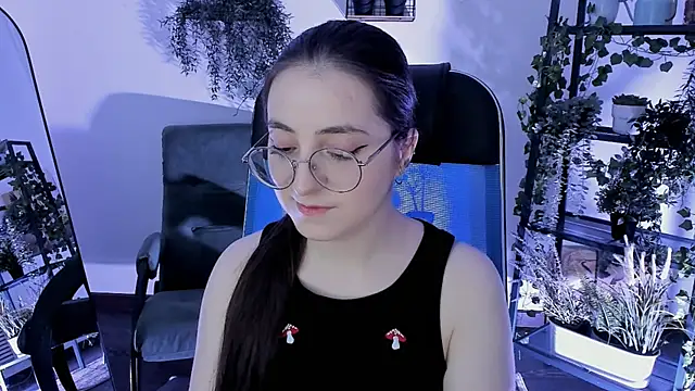 VirtuallVoyant online show from April 2026 07:19:01 PM