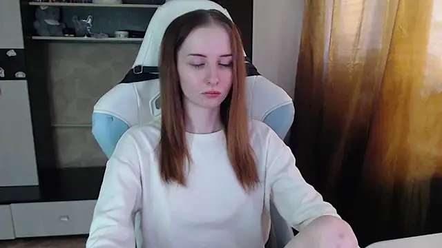 Cutti Crystal online show from March 2026 03:13:01 AM