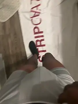 Snapshot of takeyoudeeper chatting on September 2025 10:10:02 PM takeyoudeeper online show from September 2025 10:10:02 PM