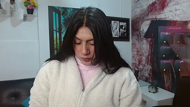 Snapshot of gigi_gilt_ chatting on November 2025 04:05:01 AM gigi gilt online show from November 2025 04:05:01 AM