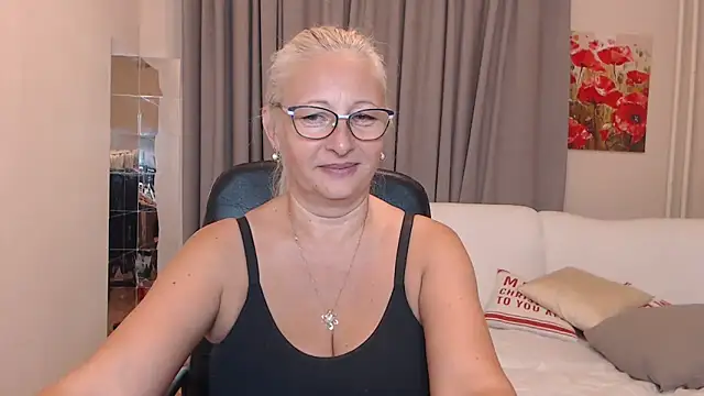 ValeriaSharm online show from September 2025 03:01:02 PM