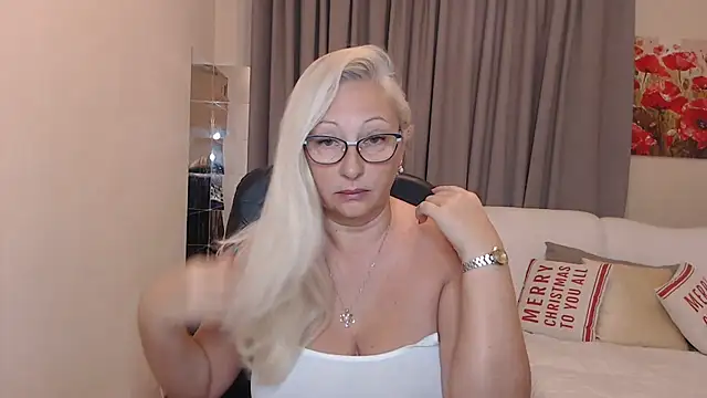 ValeriaSharm online show from October 2025 10:25:01 AM