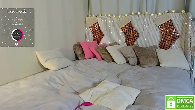 Kelly Mott online show from December 2025 01:54:02 AM