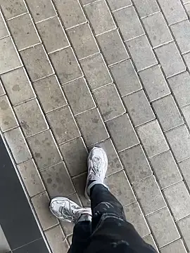 Snapshot of kamo012000 chatting on September 2025 10:44:01 AM kamo012000 online show from September 2025 10:44:01 AM