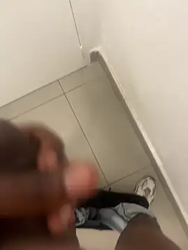 Snapshot of kamo012000 chatting on November 2025 02:21:01 PM kamo012000 online show from November 2025 02:21:01 PM