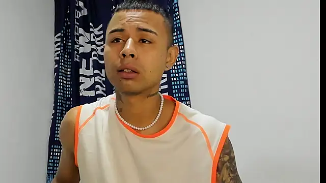  Logan Colton  online show from November 2025 01:06:01 AM