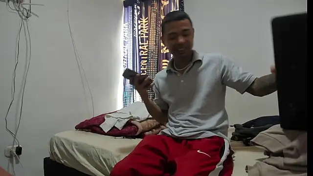  Logan Colton  online show from December 2025 05:26:02 PM