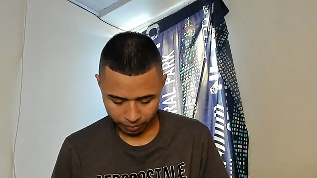  Logan Colton  online show from February 2026 04:48:01 PM