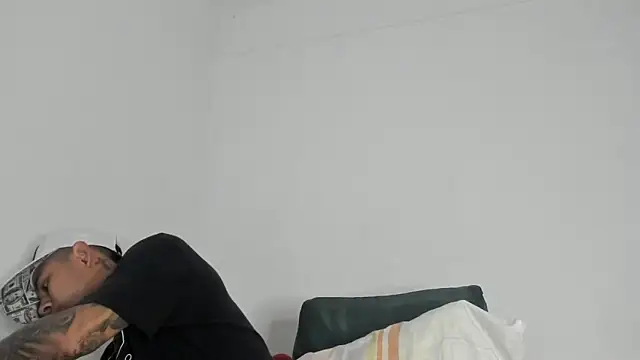  Logan Colton  online show from May 2026 11:22:02 PM