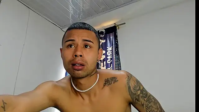  Logan Colton  online show from November 2025 05:27:02 PM