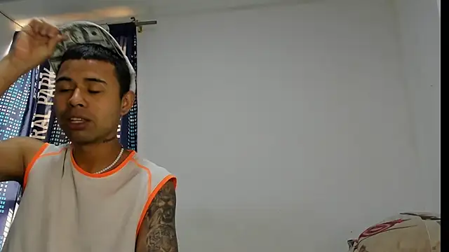  Logan Colton  online show from December 2025 08:53:01 PM