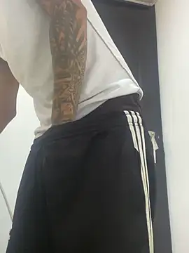  Logan Colton  online show from March 2026 06:29:02 PM