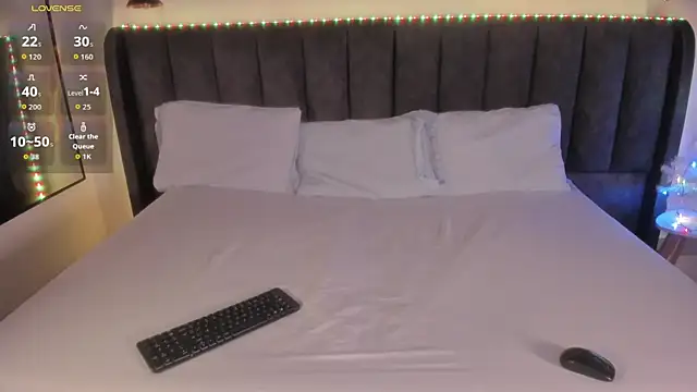 Sophie Smith19  online show from December 2025 04:12:02 PM