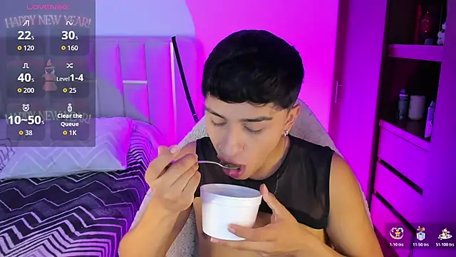 Matheewx m online show from March 2026 08:49:03 PM