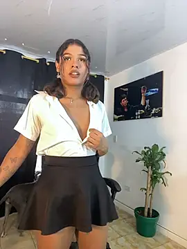 cam11 07 online show from November 2025 08:42:02 PM