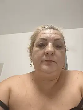 clarabbw47 online show from June 2026 10:53:02 PM