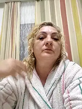 clarabbw47 online show from April 2026 08:28:01 PM