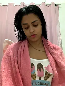 afroditii online show from December 2025 12:33:02 AM