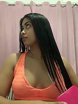 afroditii online show from November 2025 12:14:02 AM