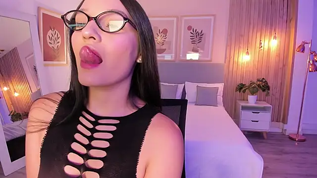 AuroraEvanss online show from November 2025 08:09:02 PM