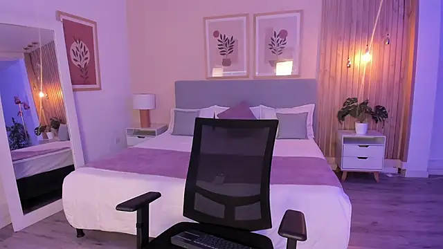AuroraEvanss online show from May 2026 10:08:02 PM