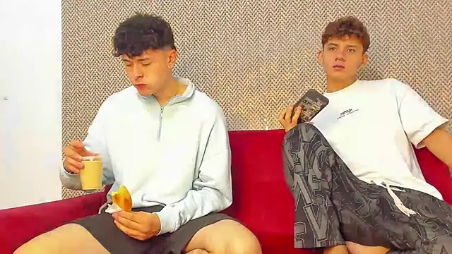 willy sexxx18 online show from February 2026 01:55:01 PM