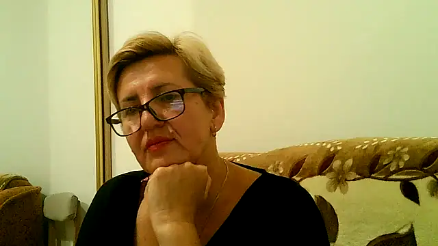 Dana4921 online show from September 2025 04:31:01 PM