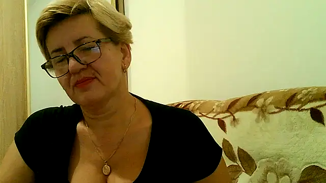 Dana4921 online show from October 2025 05:04:02 PM