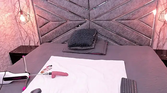 Snapshot of SASHA_BROWNIE__ chatting on November 2025 07:51:01 PM SASHA BROWNIE online show from November 2025 07:51:01 PM