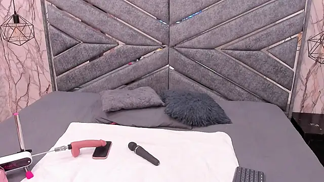 SASHA BROWNIE   online show from March 2026 07:53:02 PM