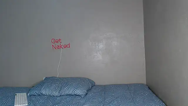 MiyaXo online show from September 2025 11:06:01 AM