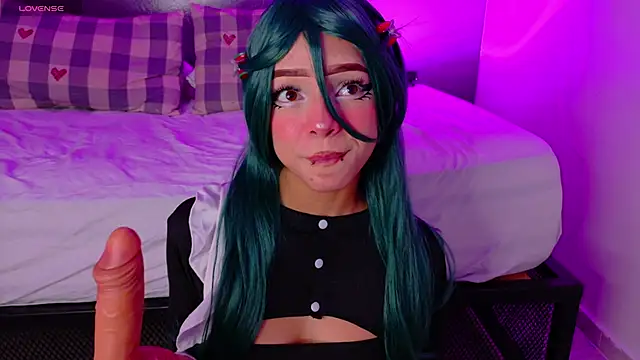 Taylorsmitth  online show from December 2025 12:06:01 PM