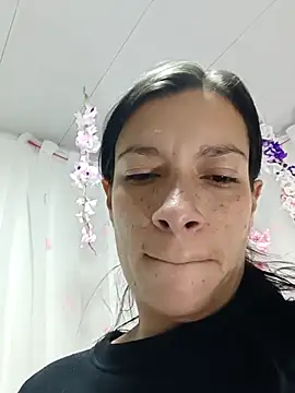 kim lebanon online show from November 2025 03:55:01 AM