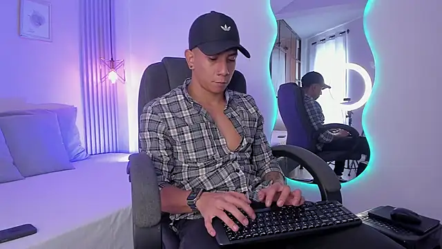 j deex online show from October 2025 03:09:02 PM