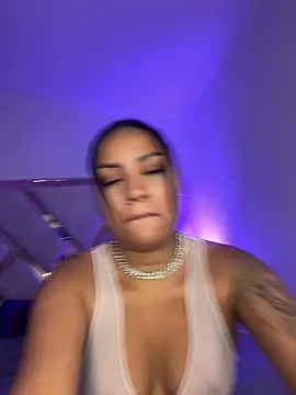 MarianaaSantos online show from April 2026 07:09:02 PM