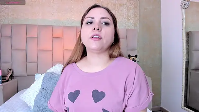 Snapshot of cloesummerr_ chatting on November 2025 01:47:02 PM cloesummerr online show from November 2025 01:47:02 PM