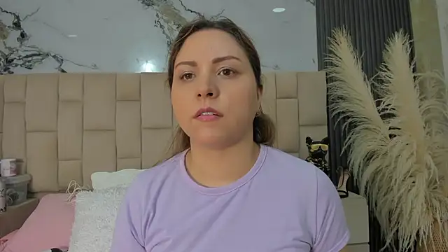 cloesummerr  online show from March 2026 01:30:01 PM