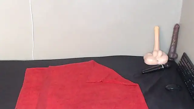 Snapshot of TrishahXo chatting on February 2026 03:30:01 PM TrishahXo online show from February 2026 03:30:01 PM