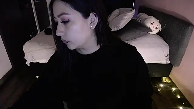 Mia 1120 online show from January 2026 07:51:02 PM