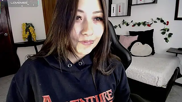 Mia 1120 online show from November 2025 10:02:02 PM