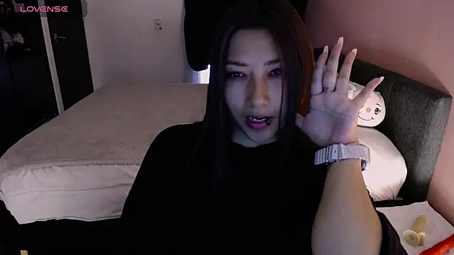 Mia 1120 online show from May 2026 04:01:02 PM