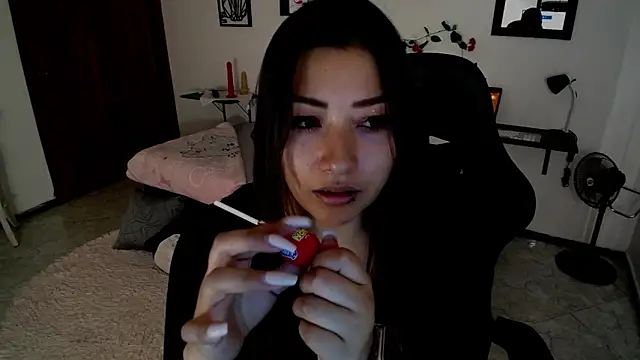 Mia 1120 online show from October 2025 05:16:02 PM