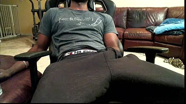 james421   online show from December 2025 05:52:01 AM