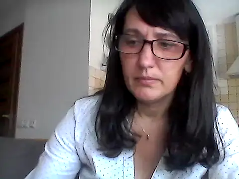 Snapshot of Elena48324 chatting on June 2026 09:43:01 AM Elena48324 online show from June 2026 09:43:01 AM